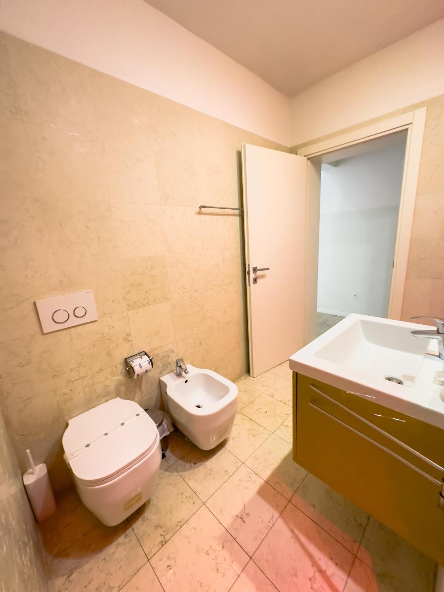 Truly Apartahotel 2*